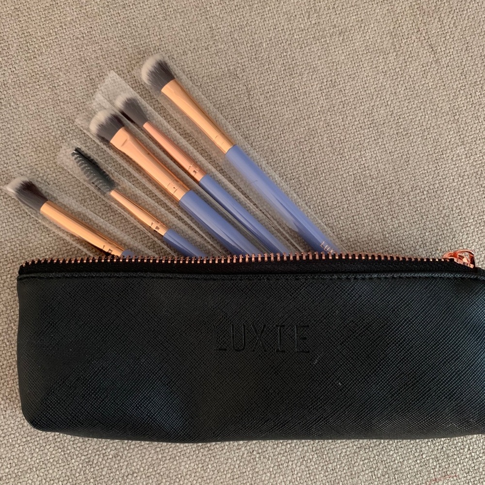Luxie brush set.